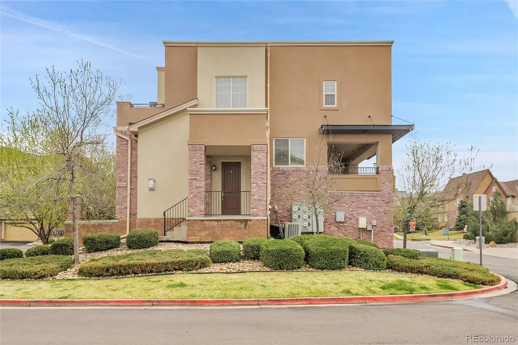 1000 Elmhurst Drive Highlands Ranch CO 80129