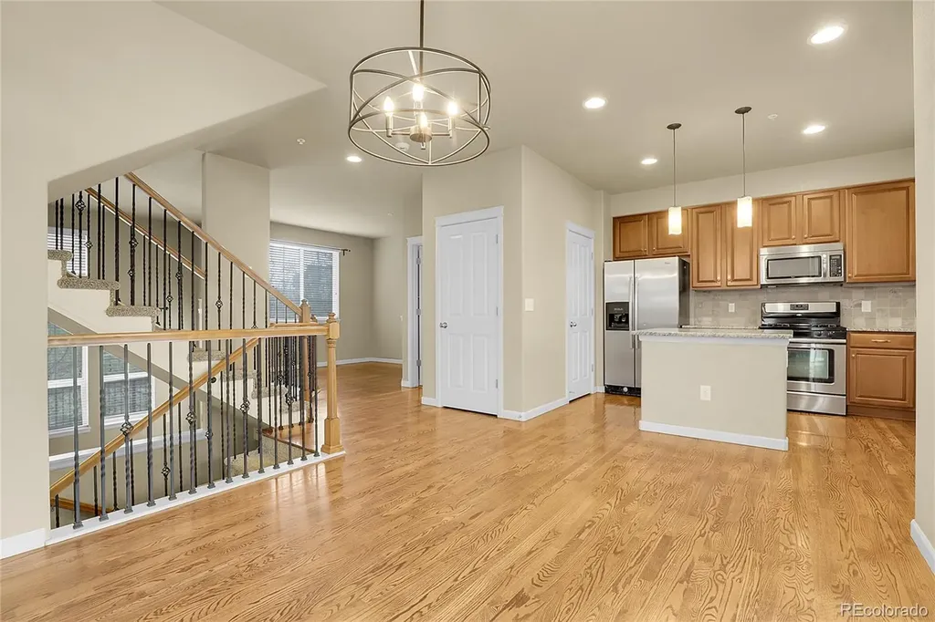 1000 Elmhurst Drive Highlands Ranch CO 80129