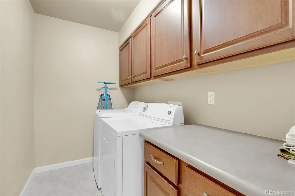1000 Elmhurst Drive Highlands Ranch CO 80129