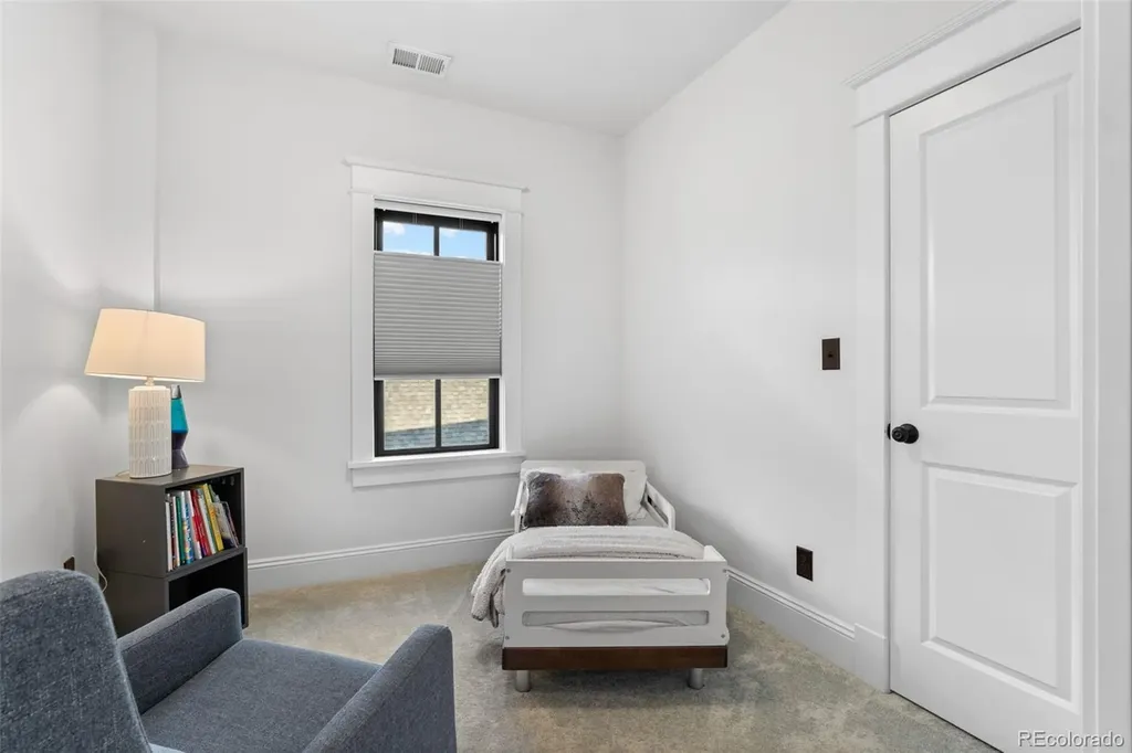2417 W 35th Avenue Denver CO 80211