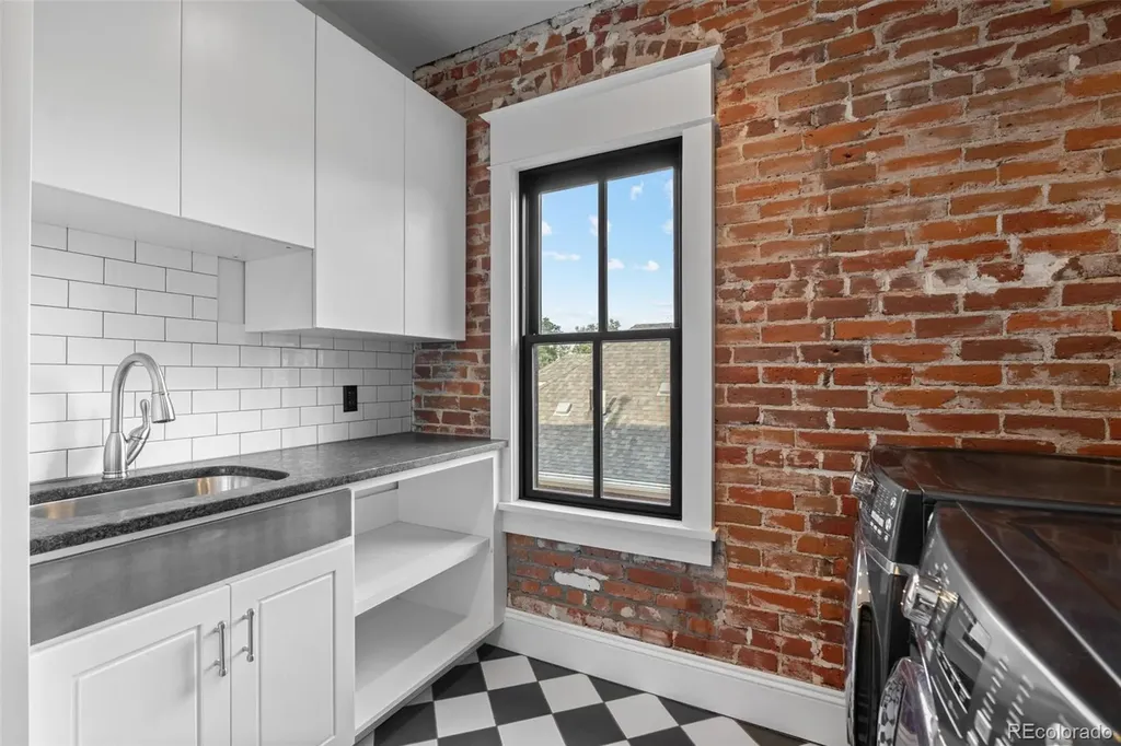 2417 W 35th Avenue Denver CO 80211
