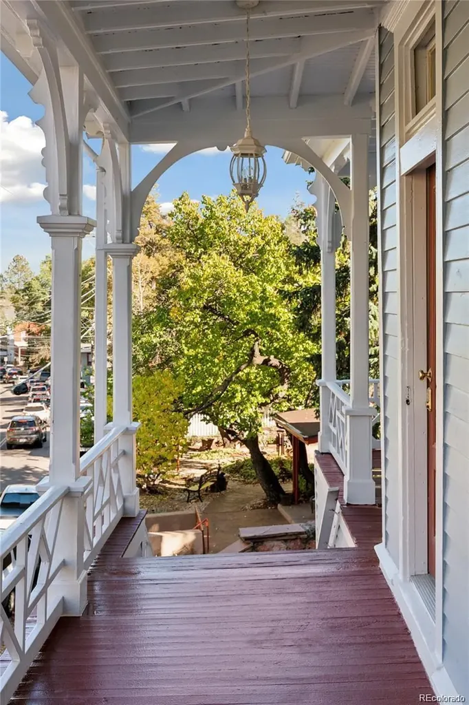 151 Ruxton Avenue Manitou Springs CO 80829