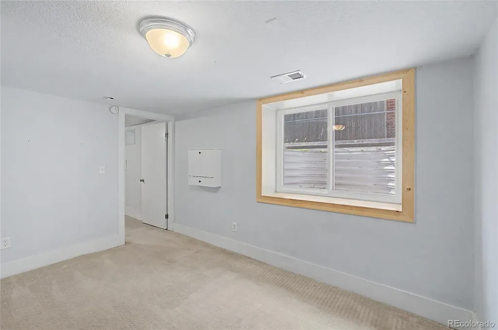 3318 N Steele Street Denver CO 80205