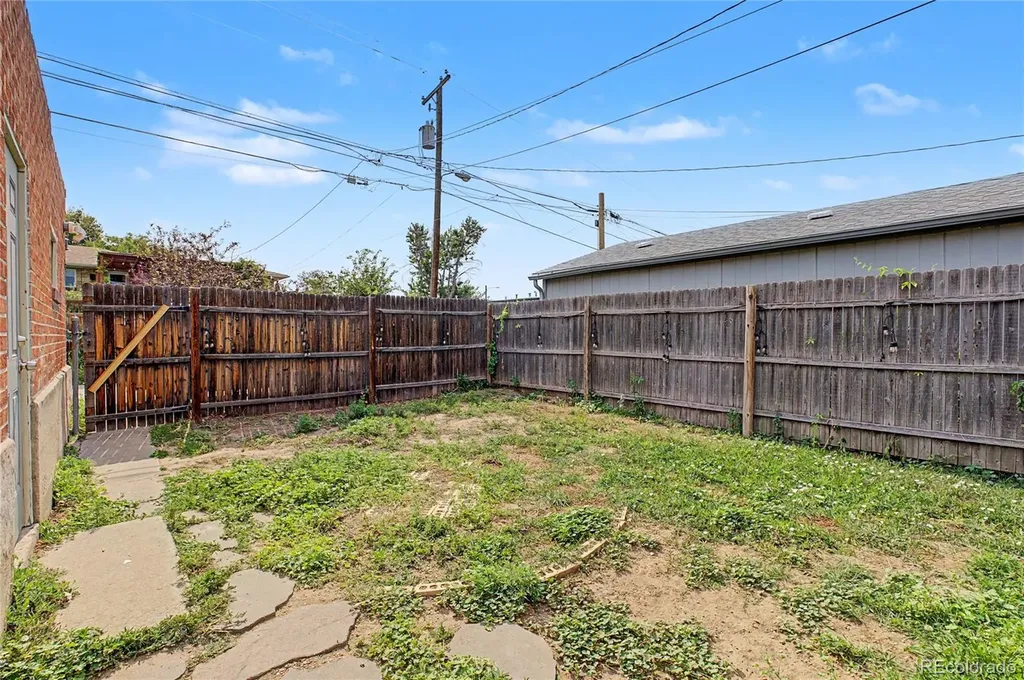 3318 N Steele Street Denver CO 80205