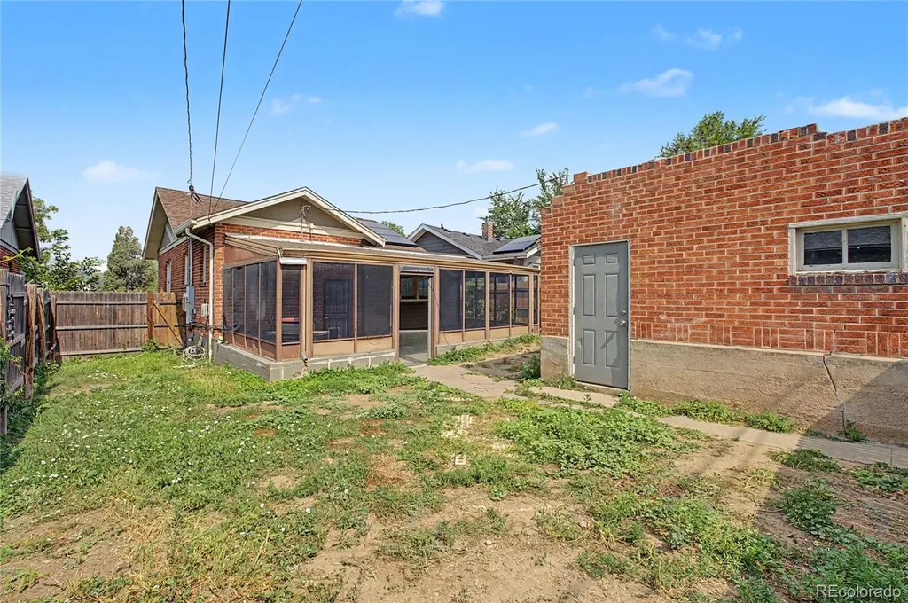 3318 N Steele Street Denver CO 80205