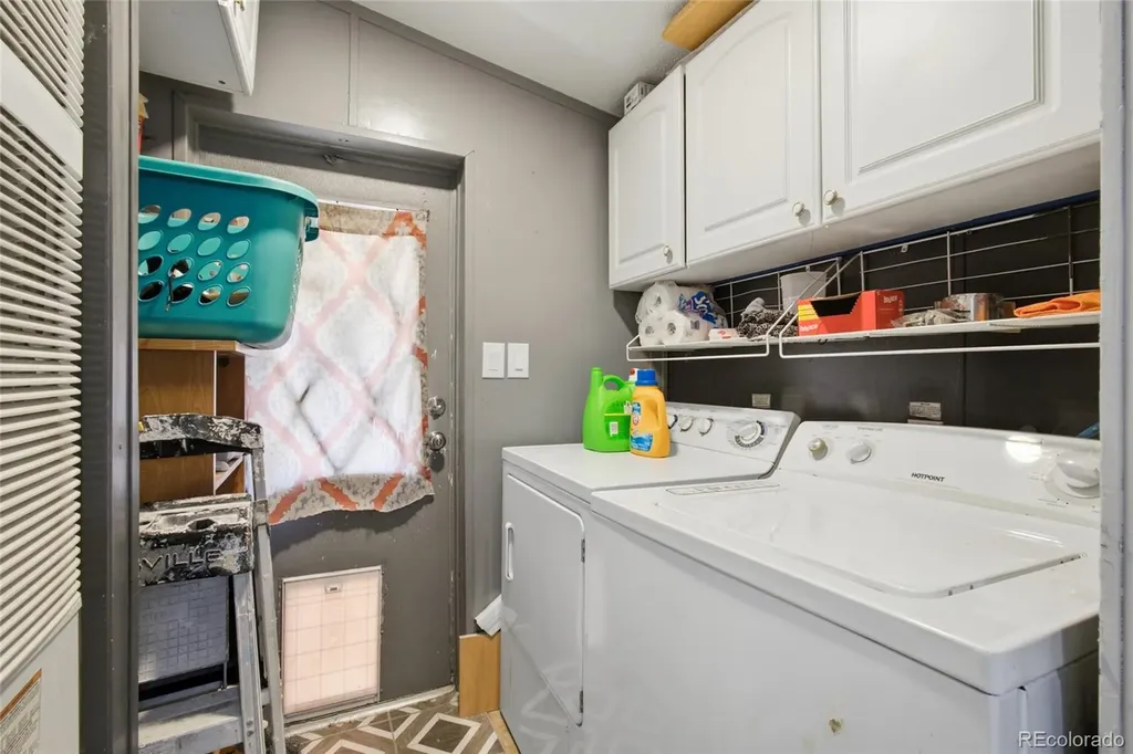 281 Skylark Circle Lafayette CO 80026