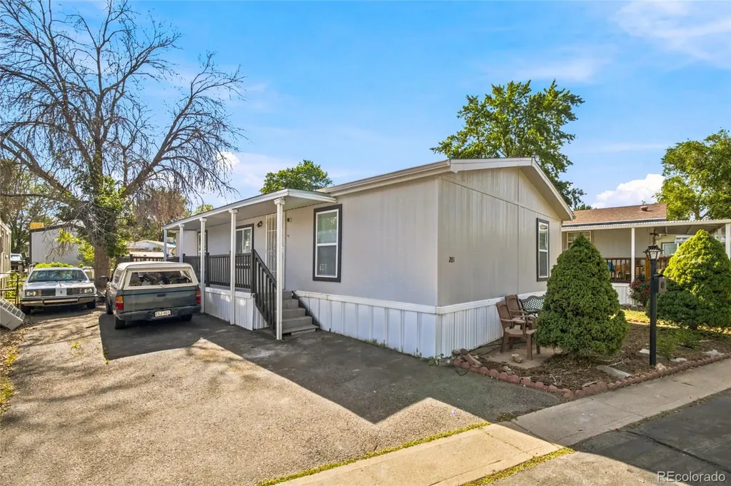 281 Skylark Circle Lafayette CO 80026