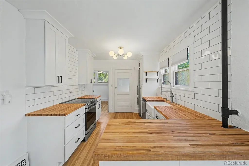 3126 W Clyde Place Denver CO 80211