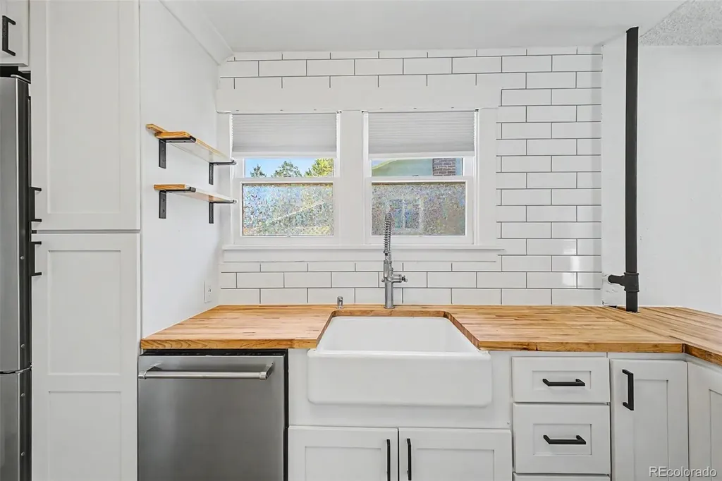 3126 W Clyde Place Denver CO 80211