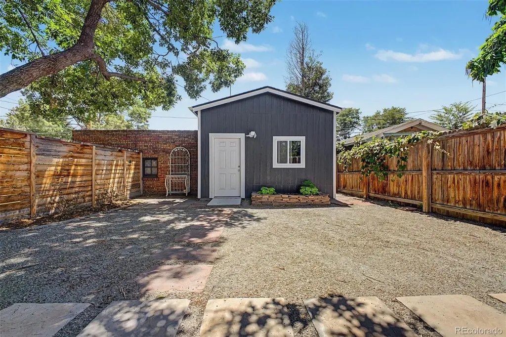 3126 W Clyde Place Denver CO 80211