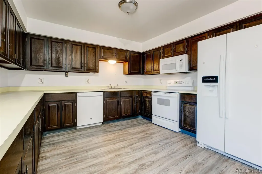 572 S Mcdonnell Street Byers CO 80103
