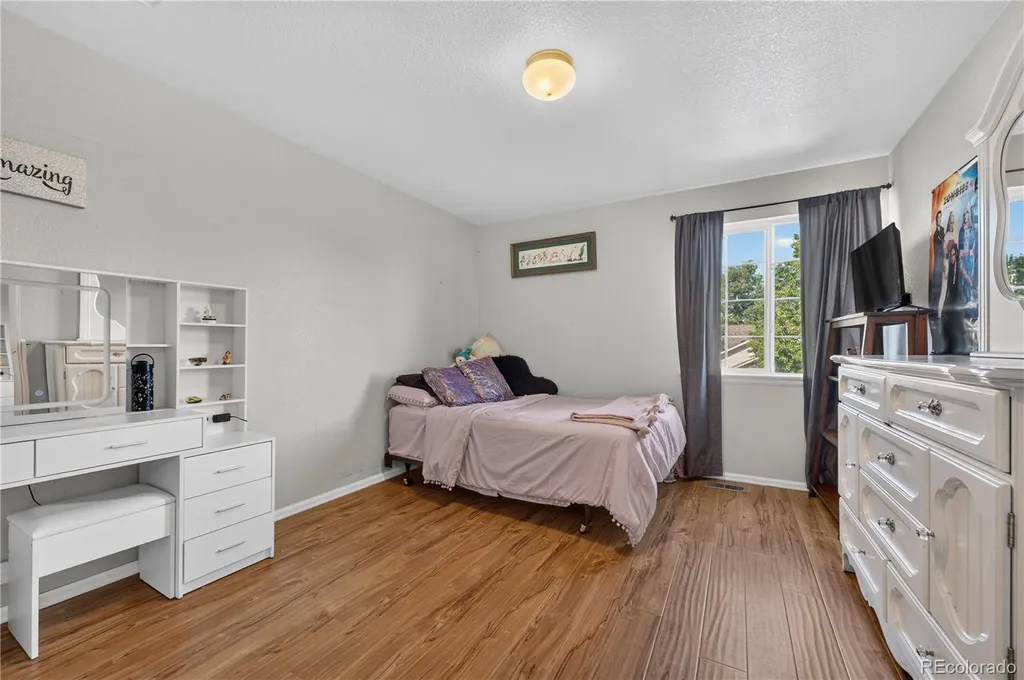 5134 S Ukraine Street Aurora CO 80015