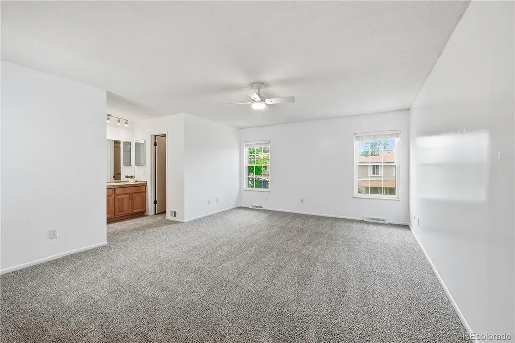 2770 S Heather Gardens Way Aurora CO 80014