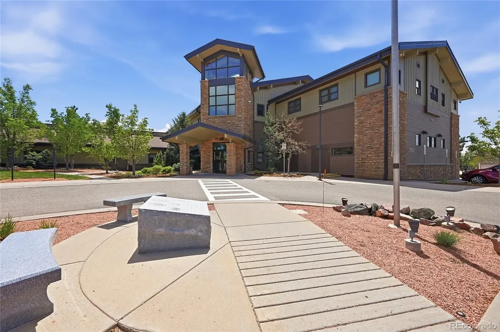 2770 S Heather Gardens Way Aurora CO 80014