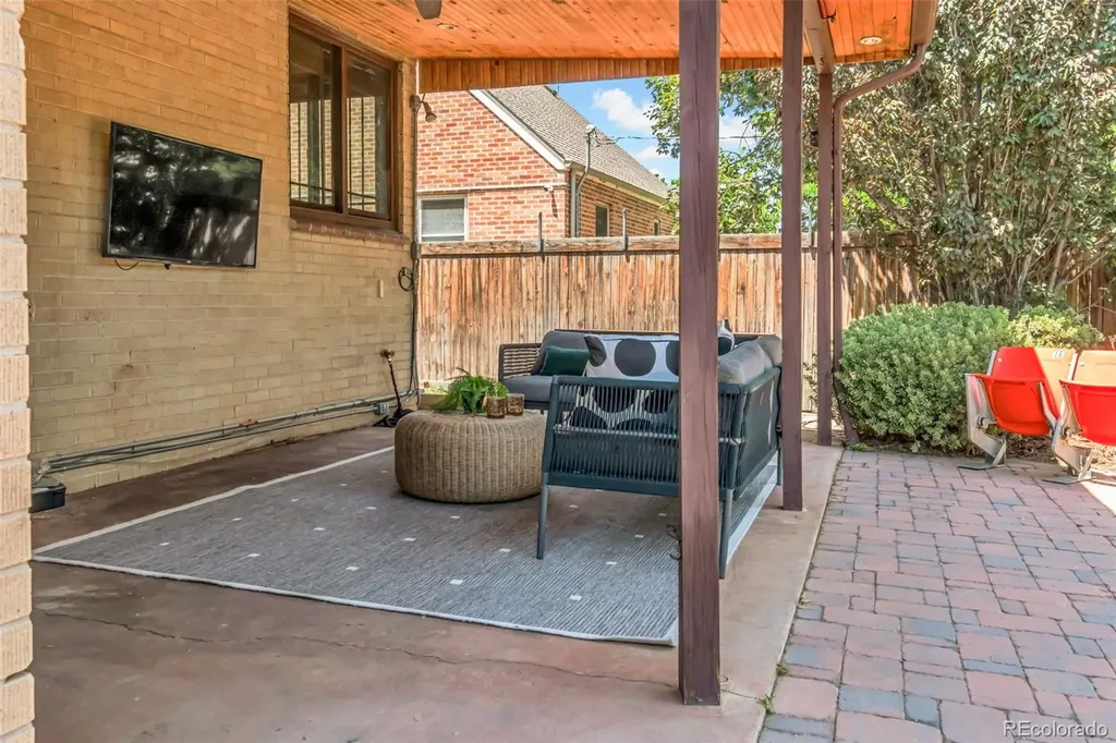 2534 Kearney Street Denver CO 80207