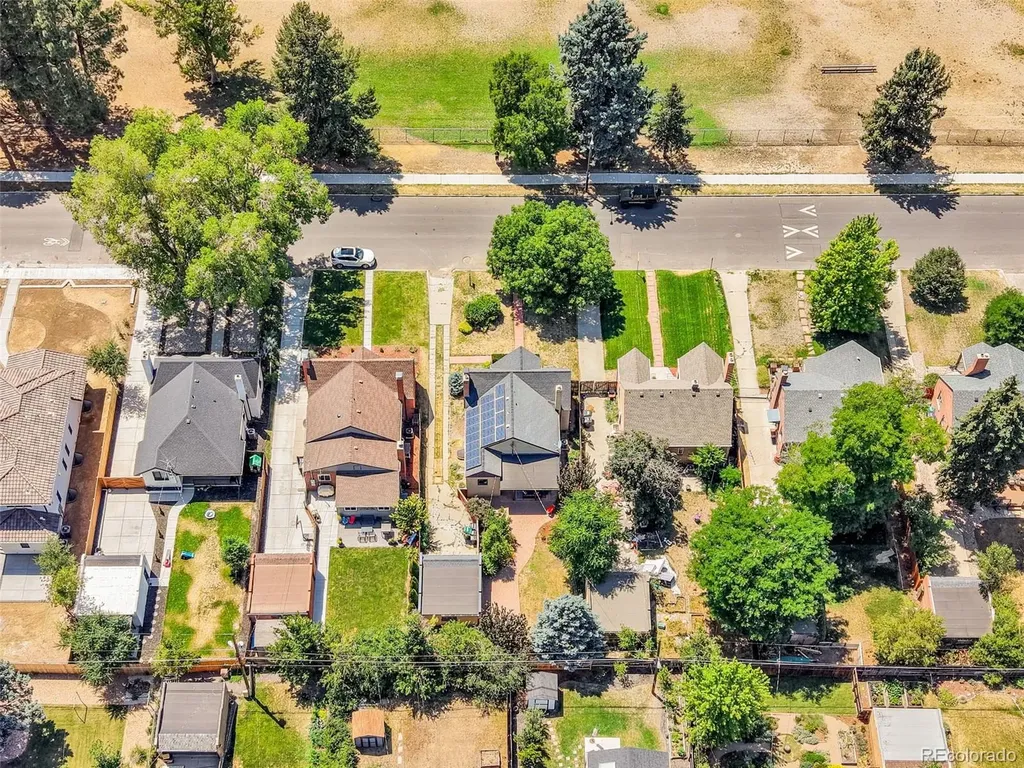 2534 Kearney Street Denver CO 80207