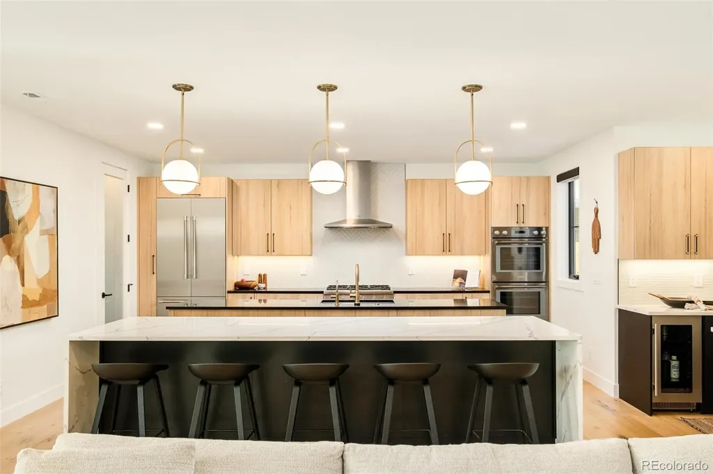 2485 Oak Street Denver CO 80212
