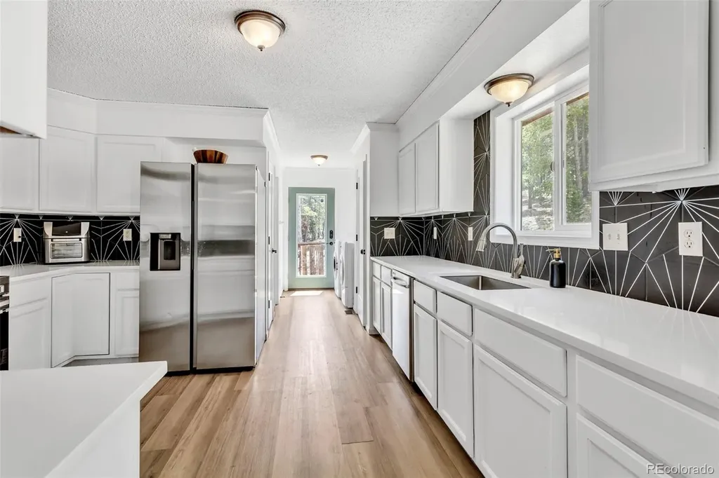 255 Divide View Drive Golden CO 80403