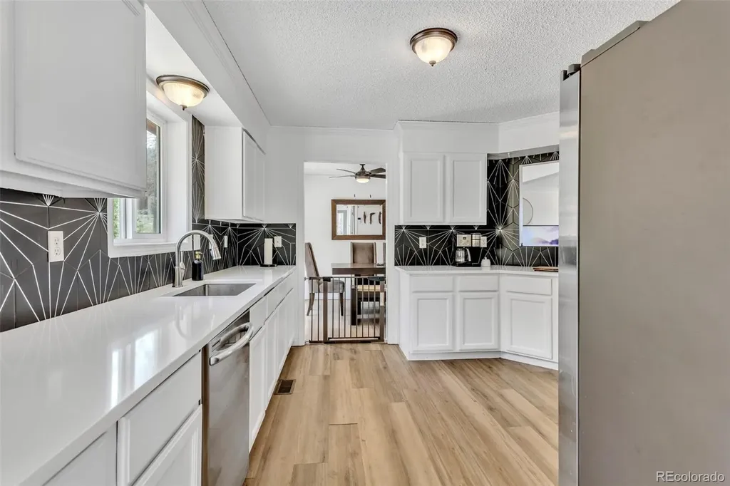 255 Divide View Drive Golden CO 80403