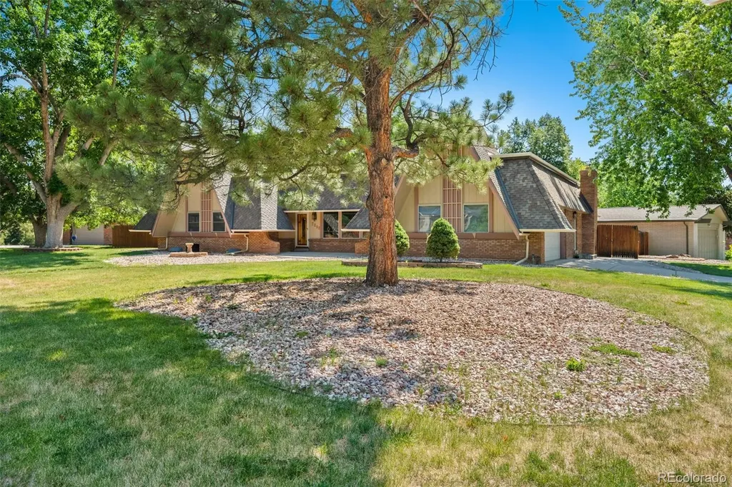 7296 S Chase Court Littleton CO 80128
