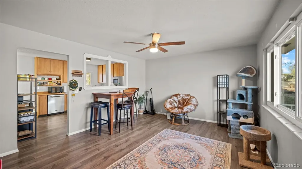 946 Hutchinson Drive Colorado Springs CO 80910