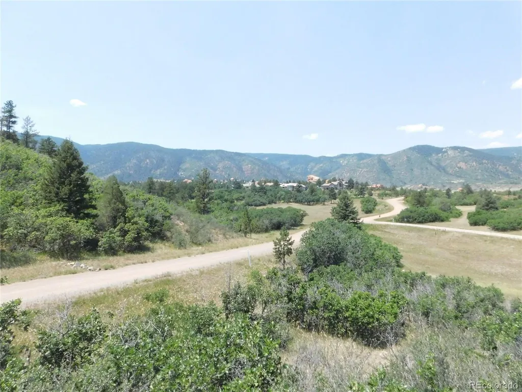 5980 Country Club Drive Larkspur CO 80118