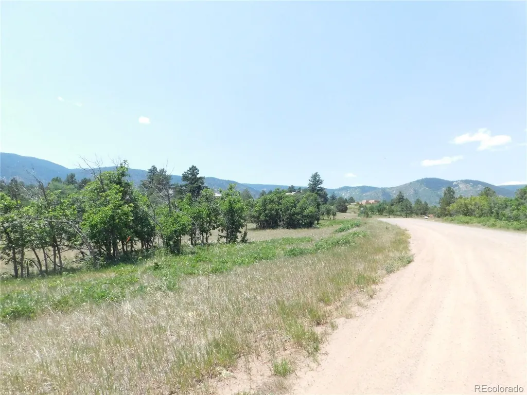 5980 Country Club Drive Larkspur CO 80118