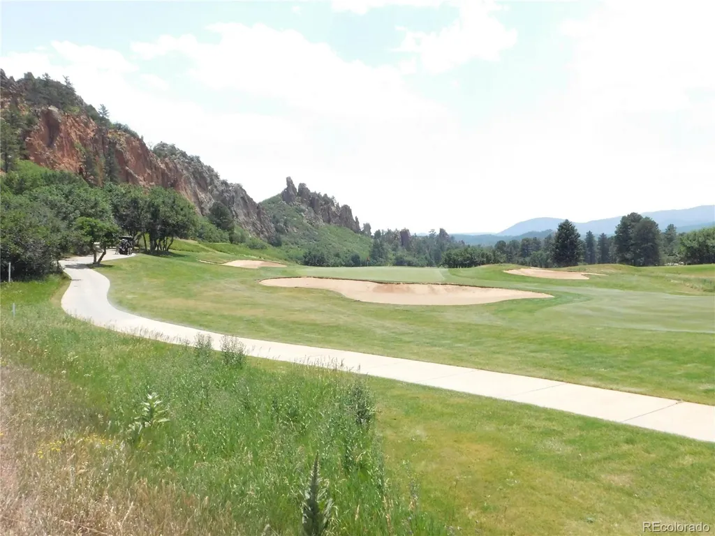 5980 Country Club Drive Larkspur CO 80118