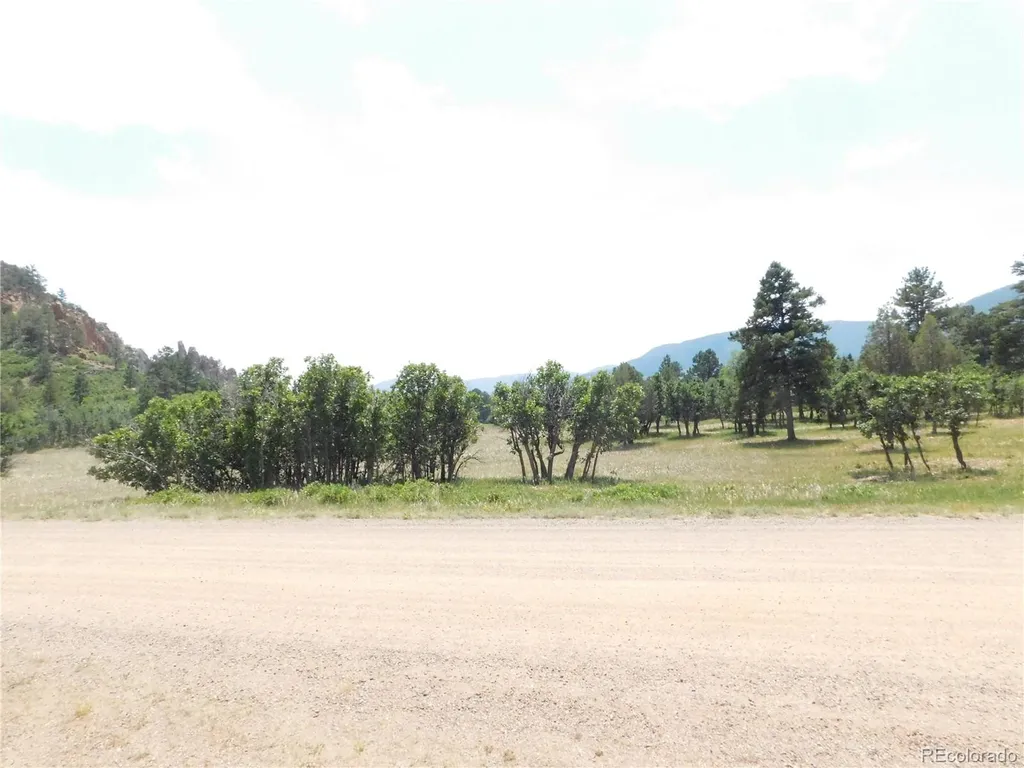5980 Country Club Drive Larkspur CO 80118
