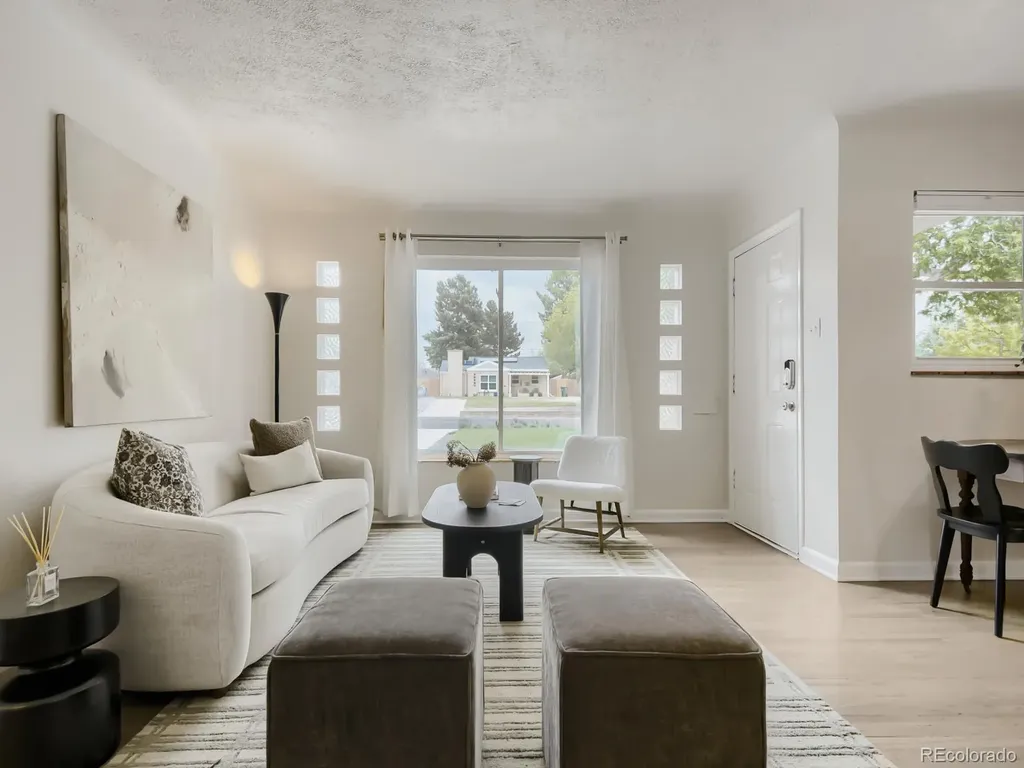 2431 Oneida Street Denver CO 80207