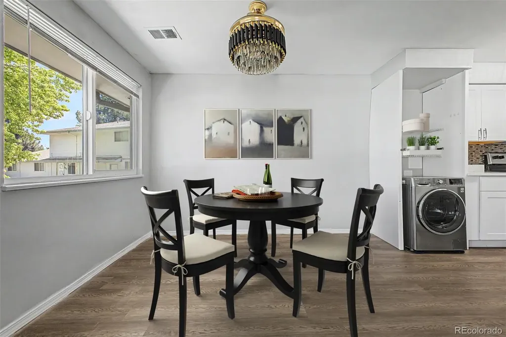 1182 S Eagle Circle Aurora CO 80012