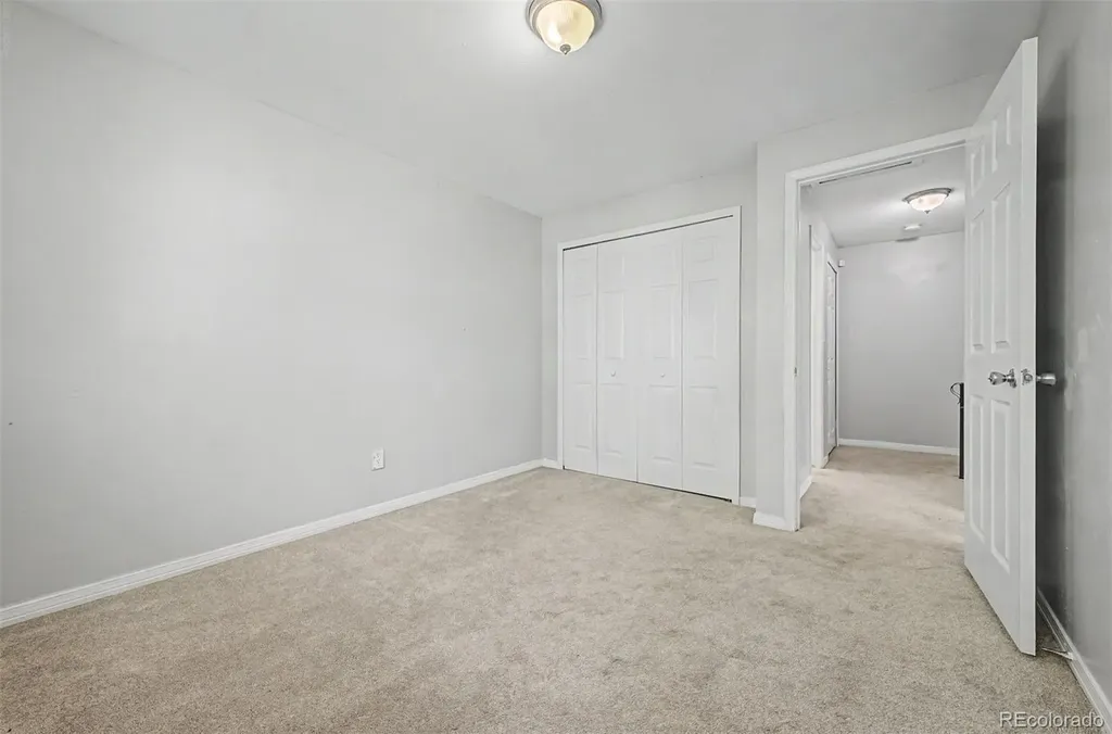 1182 S Eagle Circle Aurora CO 80012