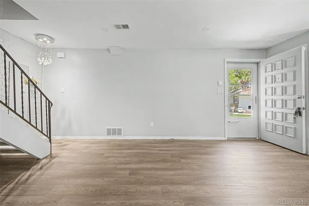 1182 S Eagle Circle Aurora CO 80012