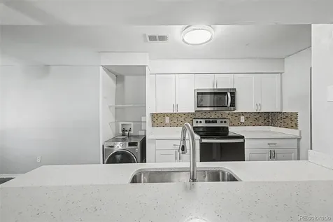 1182 S Eagle Circle Aurora CO 80012