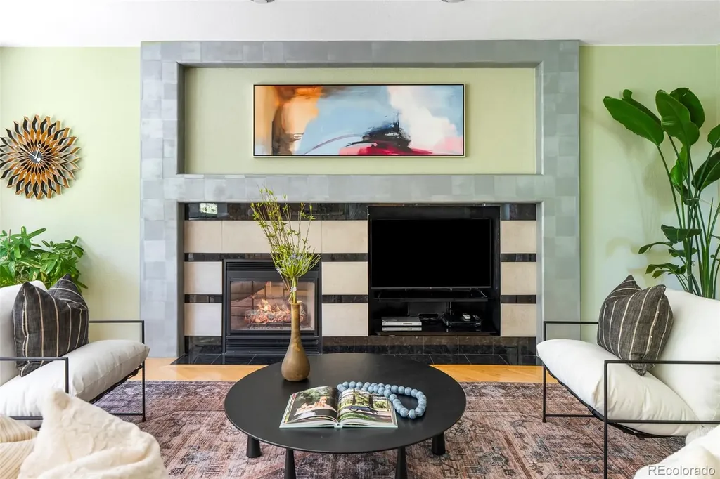 6140 S Newark Way Englewood CO 80111