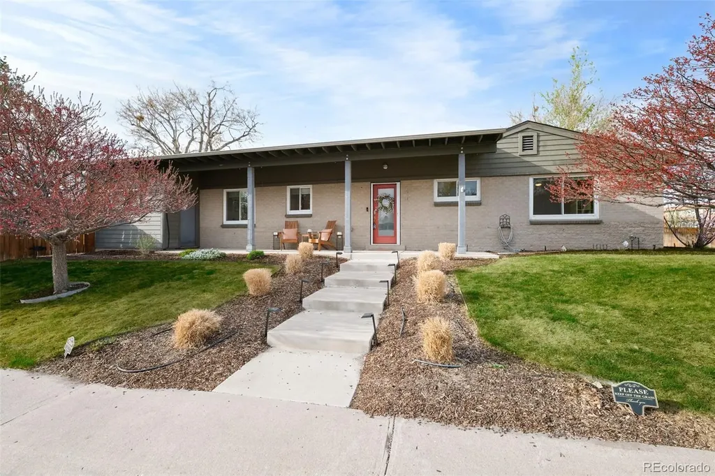 901 Glencoe Street Denver CO 80220