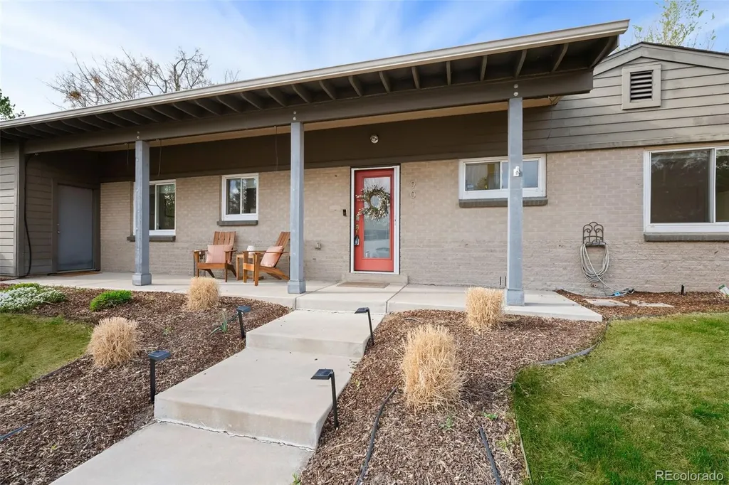 901 Glencoe Street Denver CO 80220
