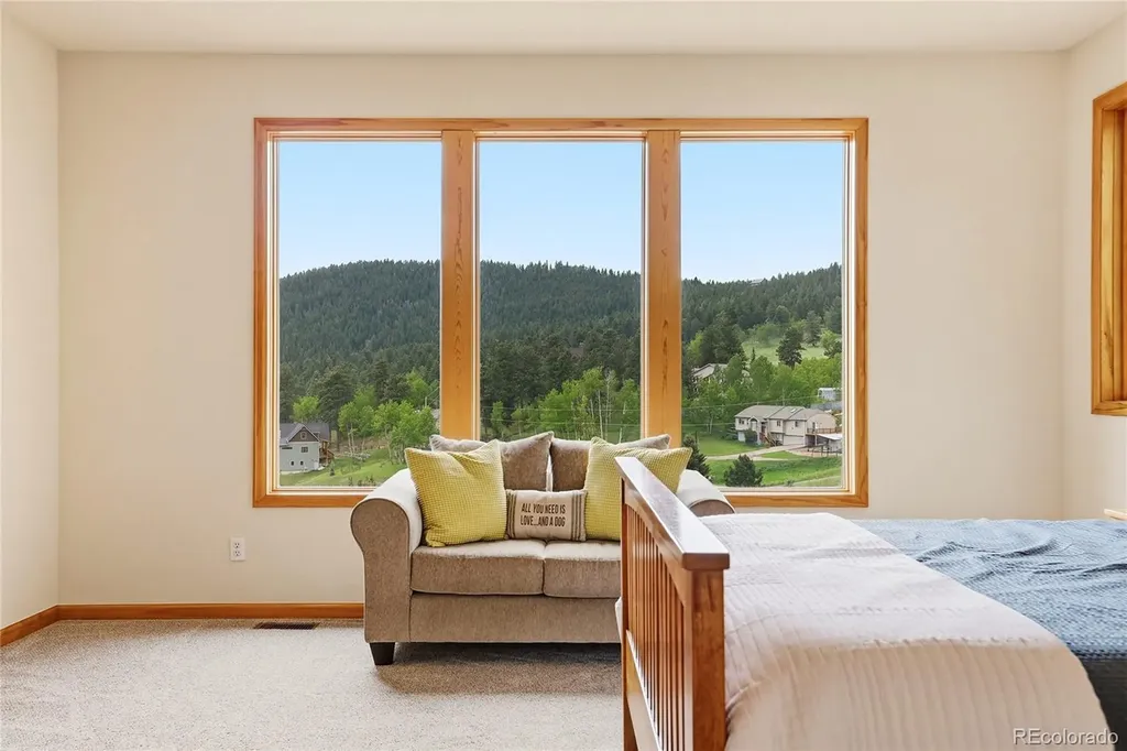 31735 Kiva Lane Evergreen CO 80439