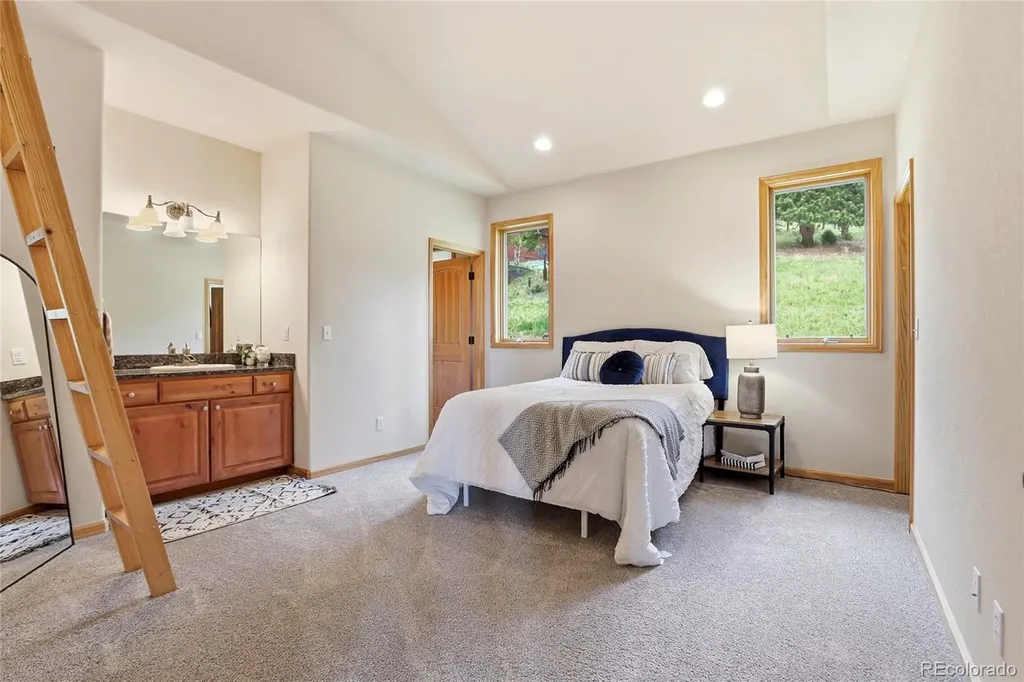 31735 Kiva Lane Evergreen CO 80439
