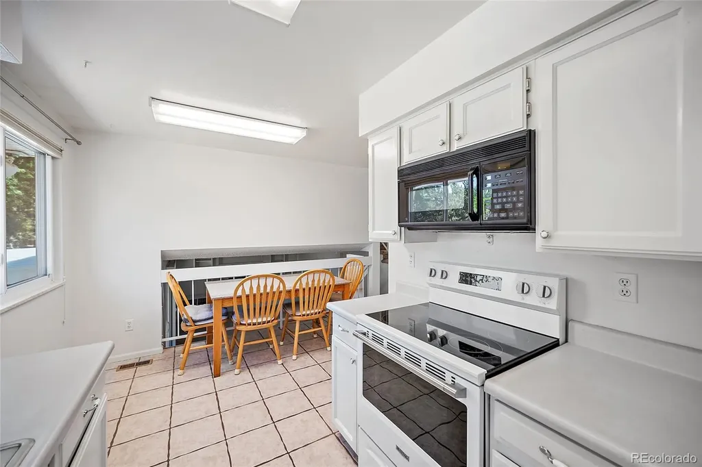 4695 W Stanford Avenue Denver CO 80236