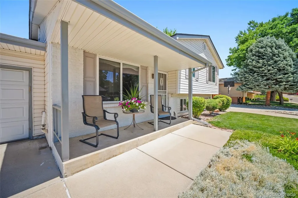 4695 W Stanford Avenue Denver CO 80236