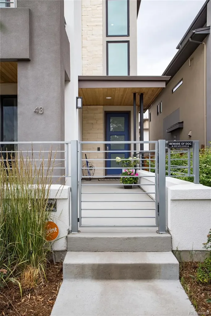 43 S Oneida Court Denver CO 80230