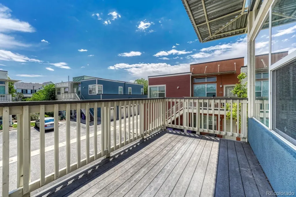 2818 Syracuse Street Denver CO 80238