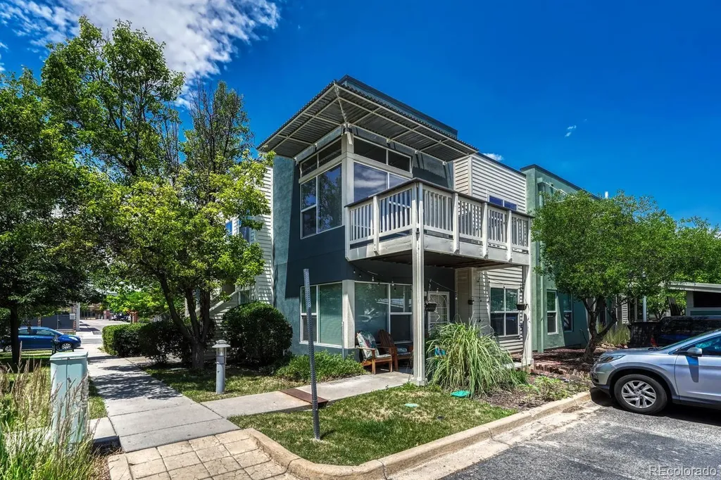 2818 Syracuse Street Denver CO 80238
