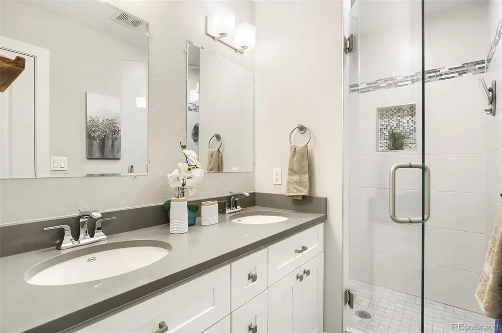 1913 Eaton Street Lakewood CO 80214