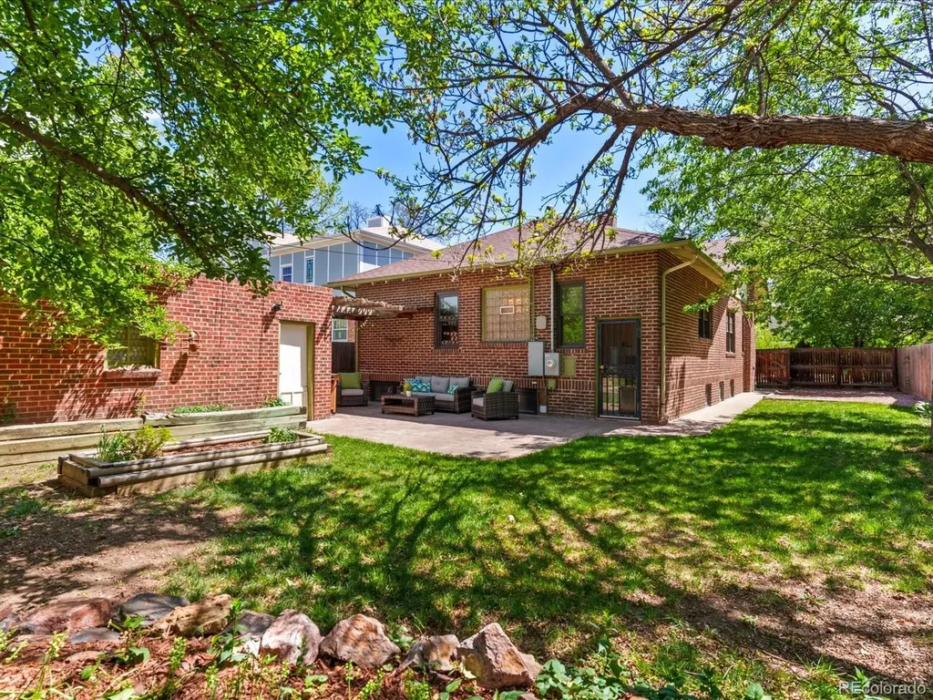 2265 Ivanhoe Street Denver CO 80207