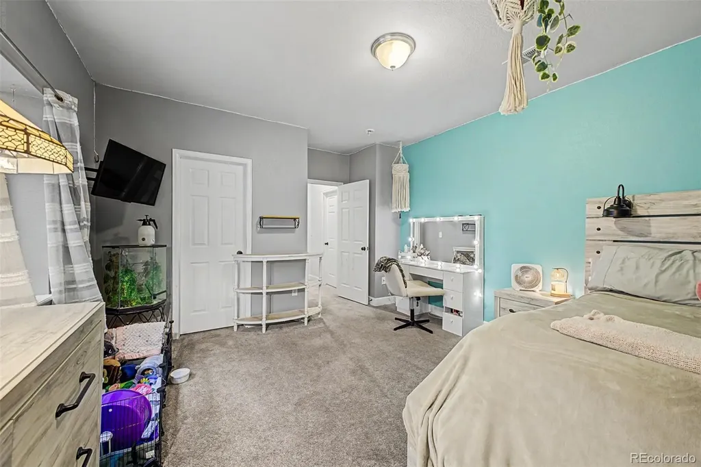12509 Glencoe Street Thornton CO 80241