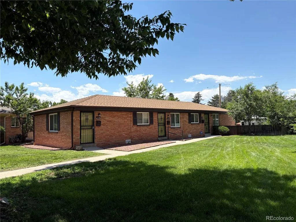 1129 Dallas Street Aurora CO 80010