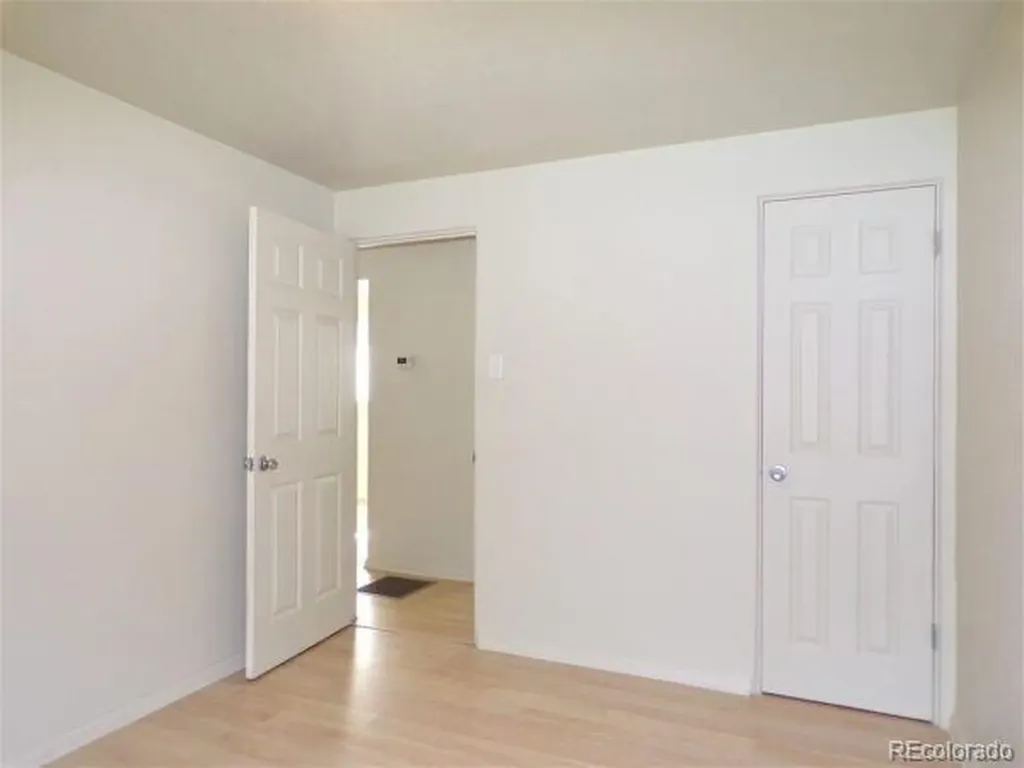1129 Dallas Street Aurora CO 80010