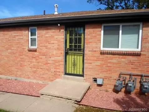 1129 Dallas Street Aurora CO 80010